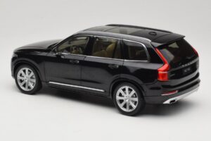 Volvo XC90 Onyx Black Paudi Model 1:18 9430842 Метал — снимка 7 от 8