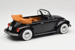 Volkswagen Beetle 1303 Кабриолет Черен Norev 1:18 188533 Метал — снимка 2 от 6