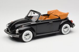 Volkswagen Beetle 1303 Кабриолет Черен Norev 1:18 188533 Метал