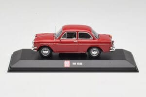 Volkswagen 1500 Ruby Червен Minichamps 1:43 VW001 Метал