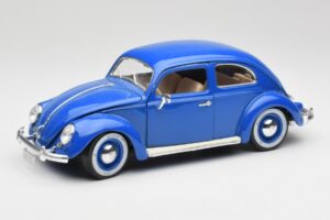 Volkswagen Beetle Синьо Bburago 1:18 23124646 Метал