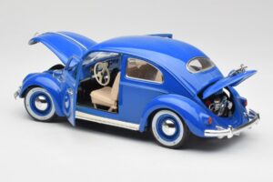 Volkswagen Beetle Синьо Bburago 1:18 23124646 Метал — снимка 5 от 8