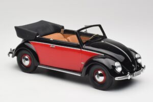 Volkswagen Beetle Кабриолет Черен & Червен Minichamps 1:18 107054132 Смола — снимка 4 от 6