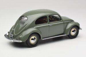 Volkswagen Beetle Beryl Зелен Minichamps 1:18 107054000 Смола — снимка 2 от 6