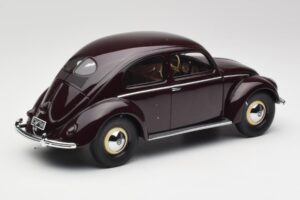 Volkswagen Beetle Ruby Червен Minichamps 1:18 107054002 Смола — снимка 2 от 6