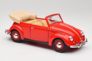 Volkswagen Кабриолет Ruby Червен Maisto 1:18 32826 Метал — снимка 6 от 8