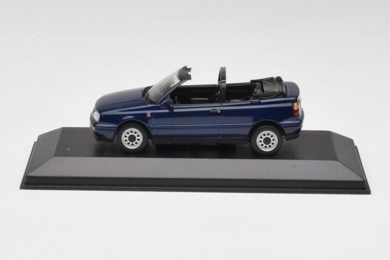 Volkswagen Golf Mk3 Кабриолет Maritime Син Minichamps 1:43 400055530 Метал