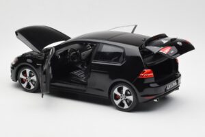 Volkswagen Golf Mk7 GTI Черен Norev 1:18 188550 Метал — снимка 5 от 8