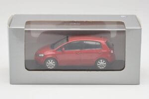 Volkswagen Golf Plus Tornado Червен Minichamps 1:43 821911110 Метал — снимка 4 от 4