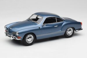 Volkswagen Karmann Ghia Coupe Neptune Син Minichamps 1:18 155054022 Метал