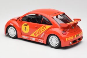 Volkswagen New Beetle Cup Bburago 1:18 3329 Метал — снимка 7 от 8