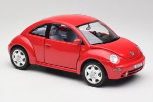 Volkswagen New Beetle Червен Bburago 1:18 3342 Метал — снимка 6 от 8