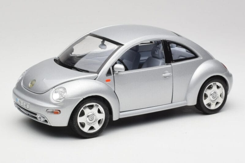Volkswagen New Beetle Reflex Сребрист Металик Bburago 1:18 3322 Метал