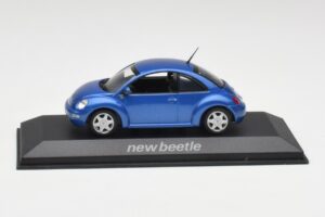 Volkswagen New Beetle Satellite Син Minichamps 1:43 430058004 Метал