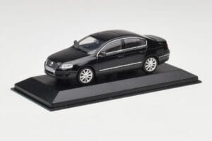 Volkswagen Passat B6 Sedan Shadow Синьо Metallic Minichamps 1:43 PASSAT001 Метал — снимка 2 от 3