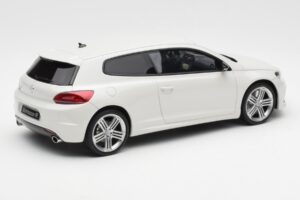 Volkswagen Scirocco Mk3 R Phase 1 Бял Otto 1:18 OT1090 Смола — снимка 2 от 6
