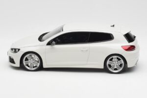 Volkswagen Scirocco Mk3 R Phase 1 Бял Otto 1:18 OT1090 Смола — снимка 3 от 6