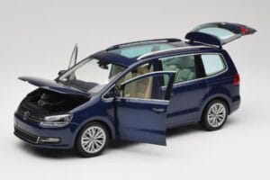 Volkswagen Sharan 7N Shadow Синьо Металик Minichamps 1:18 110051100 Метал — снимка 2 от 8