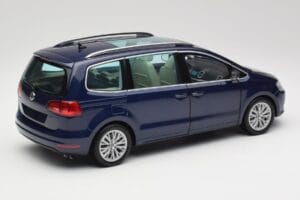 Volkswagen Sharan 7N Shadow Синьо Металик Minichamps 1:18 110051100 Метал — снимка 3 от 8