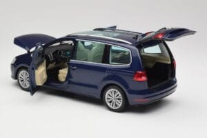 Volkswagen Sharan 7N Shadow Синьо Металик Minichamps 1:18 110051100 Метал — снимка 5 от 8