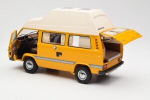 Volkswagen T3 Joker Къмпинг Автобус Schuco 1:18 450038500 Метал — снимка 5 от 8
