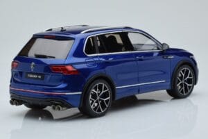 Volkswagen Tiguan R Mk2 Син Otto 1:18 OT423 Смола — снимка 2 от 6