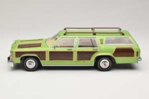 Wagon Queen Family Truckster National Lampoon's Vacation GreenLight 1:18 19013 Метал — снимка 3 от 6
