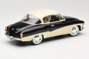 Wartburg 311 Coupe Черен & Бежов Revell 1:18 08419 Метал — снимка 3 от 8