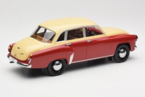 Wartburg 311 Dark Red Beige MCG 1:18 MCG18299 Метал — снимка 2 от 6