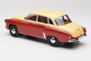 Wartburg 311 Dark Red Beige MCG 1:18 MCG18299 Метал — снимка 5 от 6
