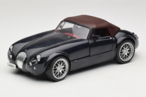 Wiesmann Roadster MF Carbon Black Revell 1:18 WIESMANN001 Метал — снимка 3 от 9