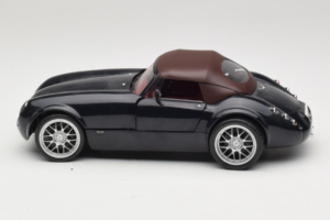 Wiesmann Roadster MF Carbon Black Revell 1:18 WIESMANN001 Метал — снимка 5 от 9