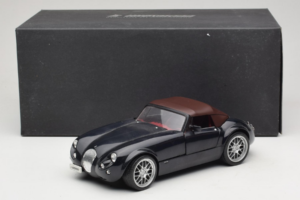 Wiesmann Roadster MF Carbon Black Revell 1:18 WIESMANN001 Метал — снимка 9 от 9