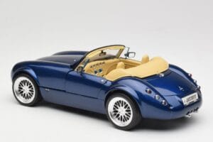 Wiesmann Roadster MF3 Син Revell 1:18 08861 Метал — снимка 7 от 8