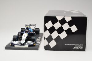 Williams Racing Mercedes FW43B #6 N. Latifi Belgian GP 2021 Minichamps 1:18 117211306 Метал — снимка 6 от 6