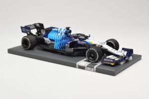 Williams Racing Mercedes FW43B #63 G. Russell Saudi Arabian GP 2021 Minichamps 1:18 117212263 Метал — снимка 4 от 6