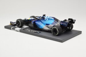 Williams Racing Mercedes FW43B #63 G. Russell Saudi Arabian GP 2021 Minichamps 1:18 117212263 Метал — снимка 5 от 6