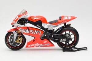 Yamaha YZR-M1 Gauloises Fortuna Yamaha #7 C. Checa MotoGP 2004 Minichamps 1:12 122043007 Метал