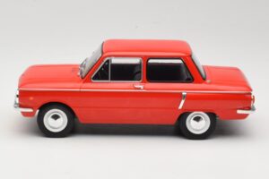 ZAZ 966 Червен MCG 1:18 MCG18102 Метал — снимка 3 от 6