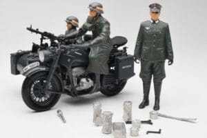 Zundapp KS 750 Кош Walkure Schuco 1:10 450651900 Метал — снимка 2 от 7