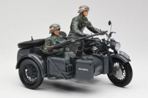 Zundapp KS 750 Кош Walkure Schuco 1:10 450651900 Метал — снимка 5 от 7