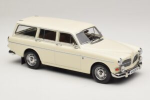 Volvo Amazon Комби Pearl White Norev 1:18 188750 Метал — снимка 4 от 6