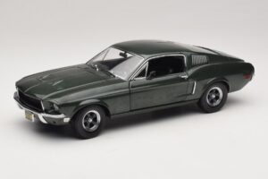 Ford Mustang GT Bullitt с Фигурка на Steve McQueen Greenlight 1:18 12885 Метал