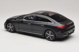 Mercedes EQE V295 Graphite Grey Magno NZG 1:18 B66961108 Метал — снимка 4 от 8