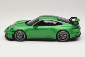 Porsche 911 992.2 GT3 Weissach Package Python Green GT Spirit 1:18 GT576 Смола — снимка 3 от 6
