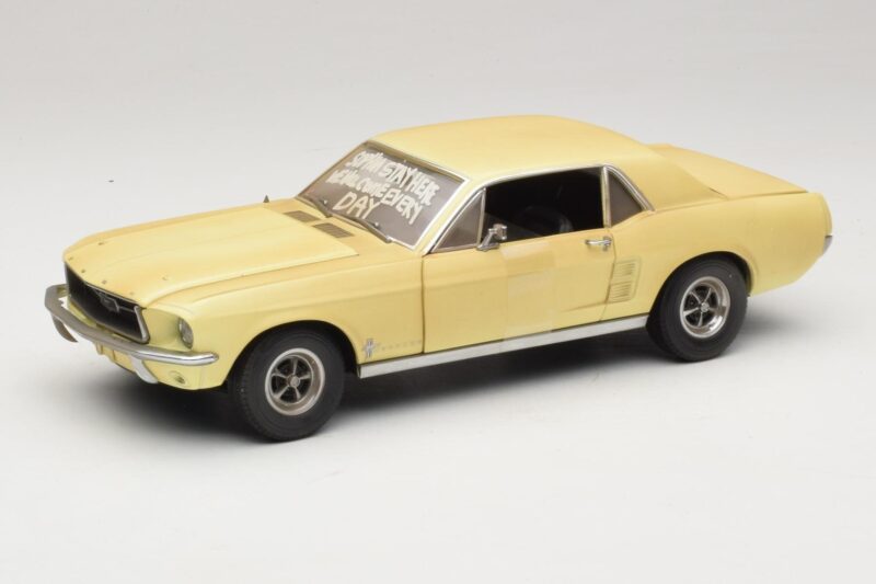Ford Mustang Coupe Жълт The Walking Dead Greenlight 1:18 12958 Метал