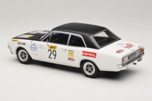 Opel Commodore A #29 J-L. Clarr / J-P. Peyroux Tour de France Automobile 1971 MCG 1:18 MCG18562R Метал — снимка 5 от 6