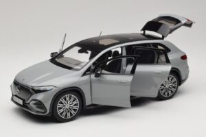 Mercedes EQS SUV X296 Manufaktur Alpine Grey NZG 1:18 B66960591 Метал — снимка 2 от 8