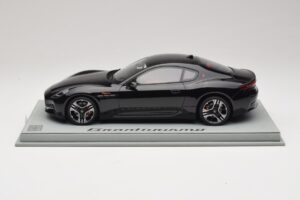 Maserati GranTurismo Trofeo Nero Assoluto BBR 1:18 P18240CMAS Смола