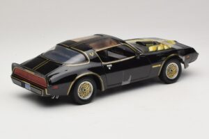 Pontiac Firebird Trans Am Kill Bill Movie Greenlight 1:18 12951 Метал — снимка 2 от 6